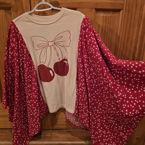 Chic Cherry Bow Long Sleeve Top - Red and Cream - Picture 2 of 4